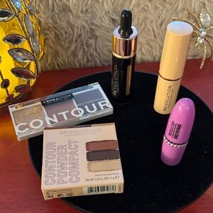 Revolution Contour and Highlight Set with Gold and Brown Shades